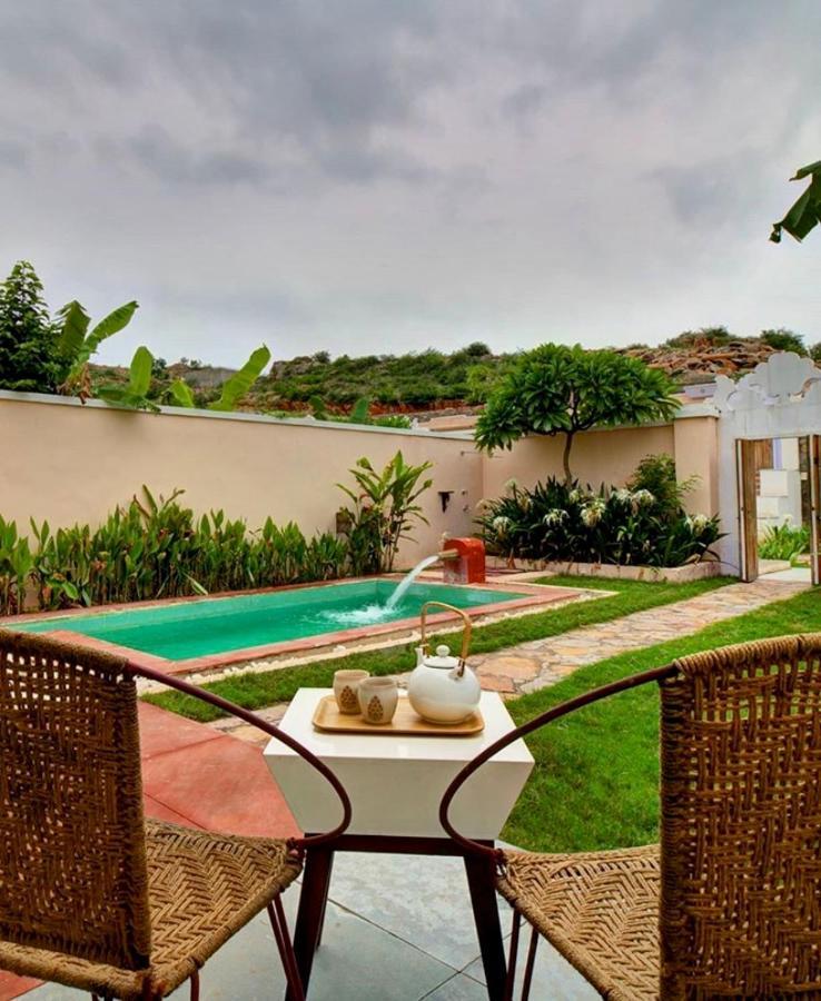 Parijat Private Pool Villa 1, 2 And 3 Bhk أُودايبور المظهر الخارجي الصورة