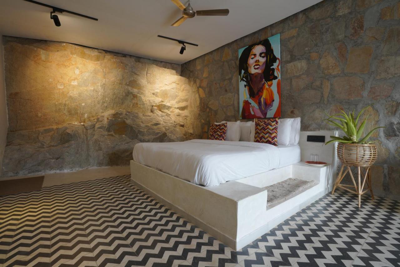 Parijat Private Pool Villa 1, 2 And 3 Bhk أُودايبور المظهر الخارجي الصورة