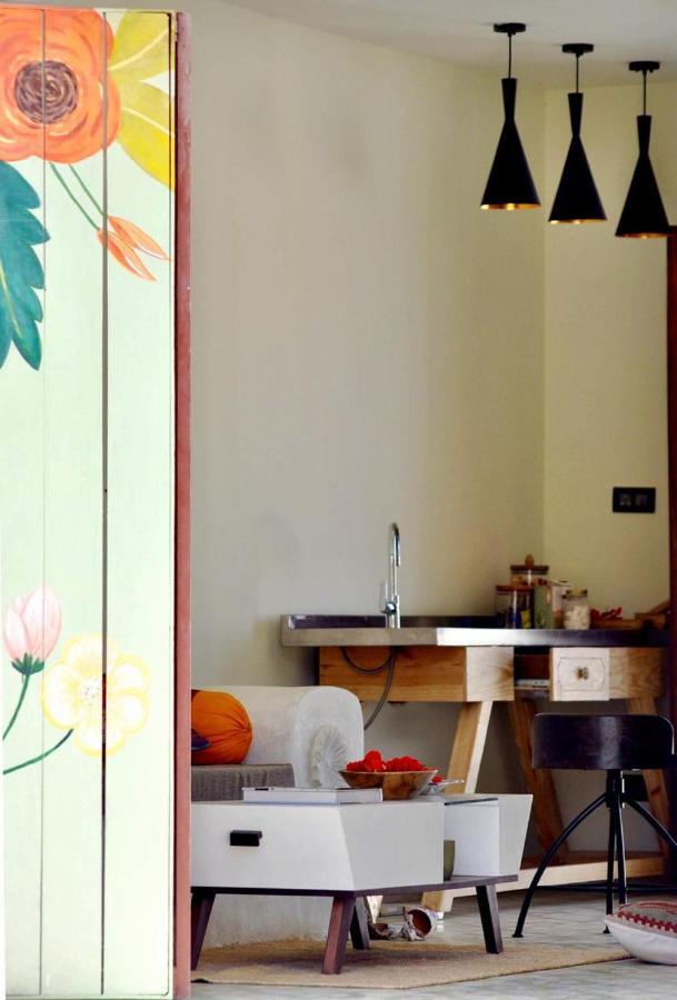 Parijat Private Pool Villa 1, 2 And 3 Bhk أُودايبور المظهر الخارجي الصورة