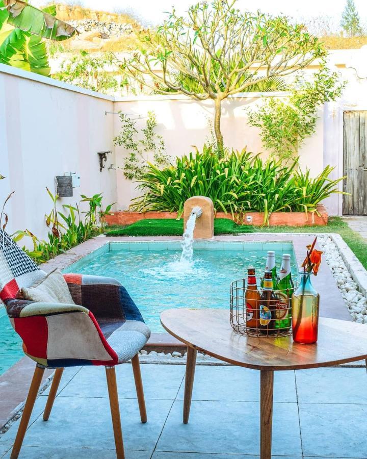 Parijat Private Pool Villa 1, 2 And 3 Bhk أُودايبور المظهر الخارجي الصورة