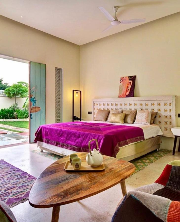 Parijat Private Pool Villa 1, 2 And 3 Bhk أُودايبور المظهر الخارجي الصورة