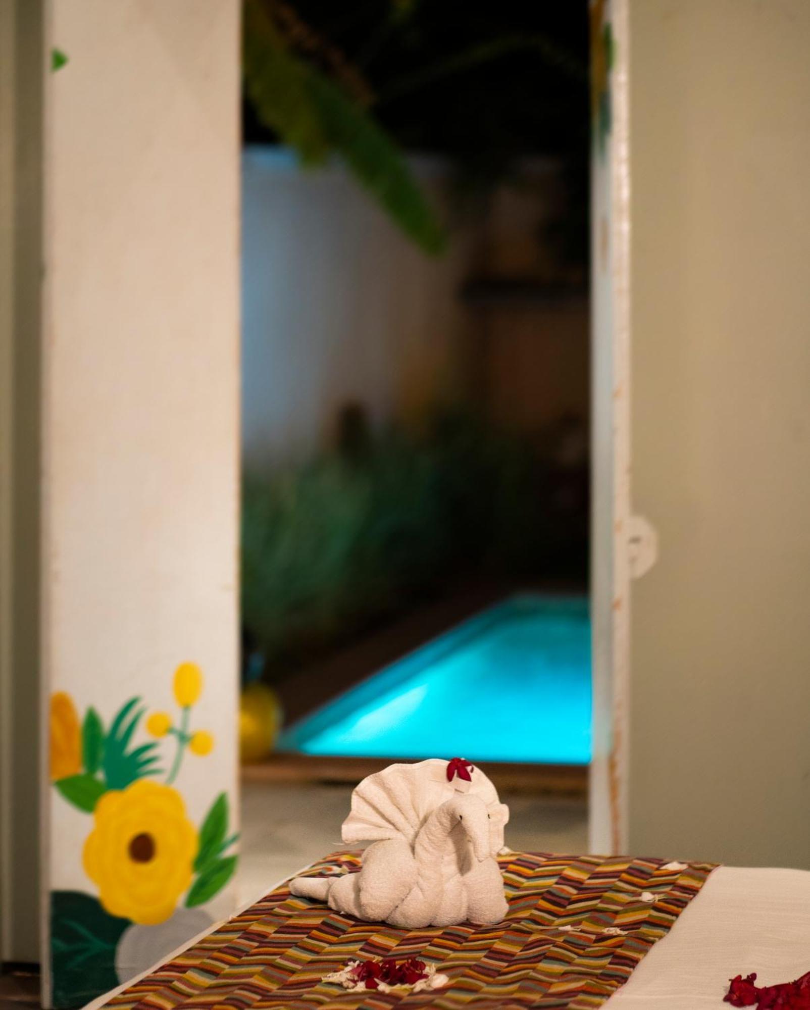 Parijat Private Pool Villa 1, 2 And 3 Bhk أُودايبور المظهر الخارجي الصورة